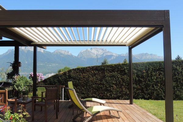 Louvered Pergola